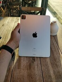 iPad Pro (11-palcový) (2. generácia) - 1