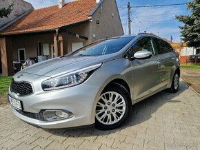 KIA Ceed SW 1.6 GDi Gold 135k M6 (benzín)