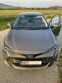 TOYOTA COROLLA - HYBRID 1,8