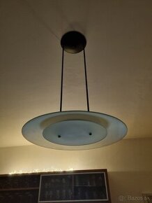 Stropna lampa