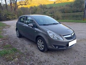 OPEL CORSA 1.2 2011 SK AUTO, 1.MAJITEĽ, LEN 40000 KM