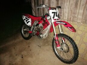 Rozpredám rám honda crf 450 2008