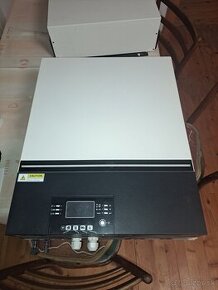 Ostrovný menič Axpert 3.6kw 24v