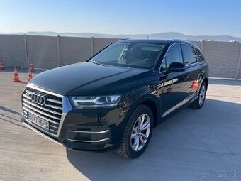 Audi Q7 3.0 TDI quattro 7 miestne