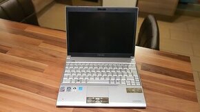 Ultraľahký notebook Toshiba Portégé A600-133 - 1