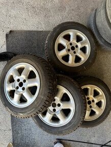 Zimné gumy s diskami 185/65 R15