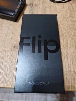 Samsung  Galaxy Z Flip 4