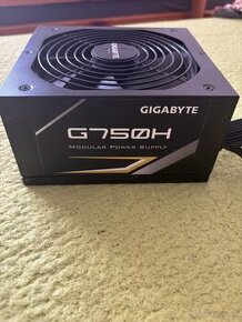 Gigabyte G750H - 1