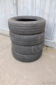 Pneumatiky 215/75R16C 116/114R 8mm dezén