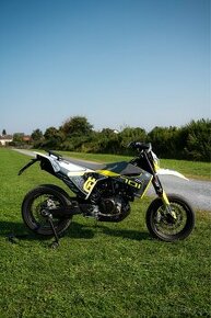 Husqvarna 701 Supermoto