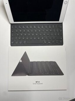 iPad klávesnica