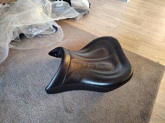 BMW R1200RT 05-13 sedlo CORBIN a reflektor