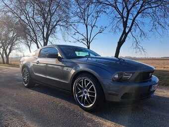 Predám auto Ford Mustang