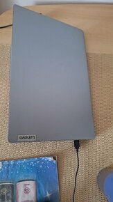 Notebook Lenovo IdeaPad Slim3 15IAN8