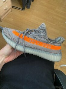 adidas Yeezy 350 V2 "Carbon Beluga" - 1