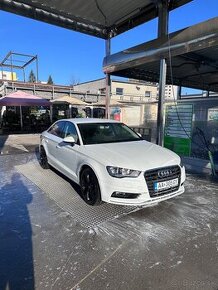 AUDI A3 LIMOUSINE 1.6 TDI