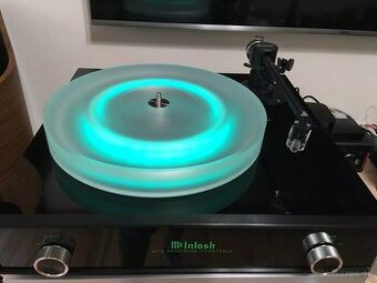 McIntosh MT5 Turntable