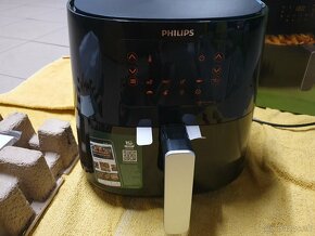 Predám teplovzdušnú fritézu PHILIPS HD9270/70