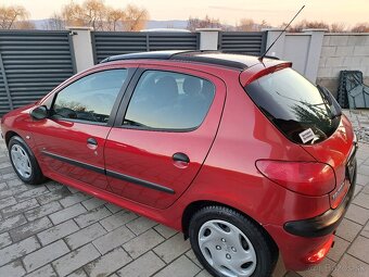 Peugeot 206 1,4 benzin 55KW  AUTOMAT