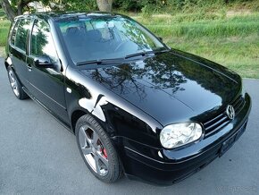 Volkswagen golf 1.9tdi GT. sedan top stav model 2004 Navi... - 1