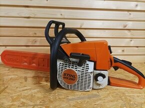 Motorová píla stihl 250 - 1