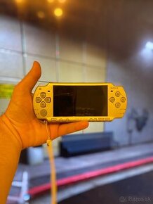 [SOLD] Sony Playstation Portable PSP 2004 Slim Silver