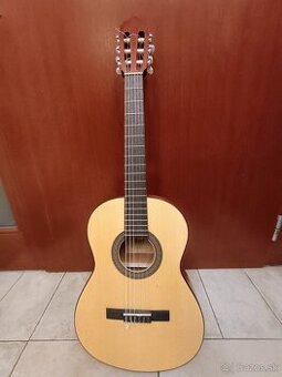 Gitara menšia cort