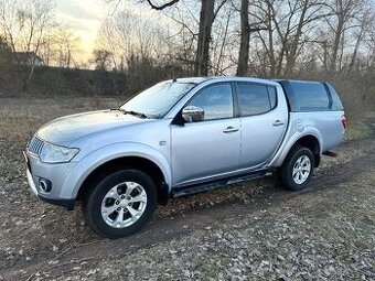 Mitsubishi L200 2.5 D-iD 131KW superselect