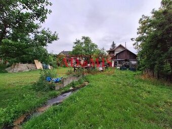 Predáme stavebný pozemok Valaliky 1060m2, všetky siete pred 