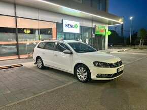 Predam surne volkswagen passat 1.4tsi  plus cng