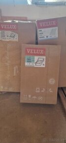 Velux, 55x78, strešne okno, horné ovl., el. roletou,