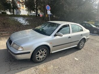 Škoda octavia 1