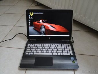 15.6" HP Pav 15/ Core i7/ 8GB RAM/128SSD a 1TB HDD/NVidia G