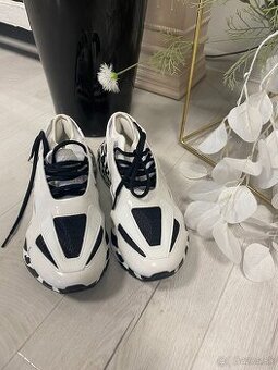 Botasky Adidas Stella MCartney - 1