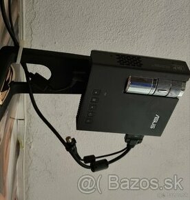 Mini projektor Asus + držiak na stenu + rolovacie plátno