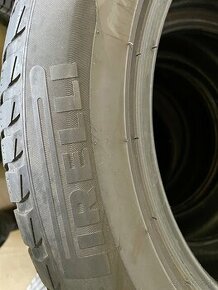 Predám Pirelli sottozero 3 225/55R17 - 1