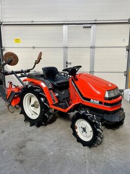 Kubota B52 15 Hp