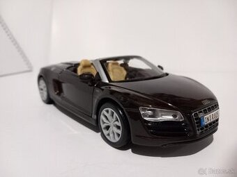 1:24 Audi R8 Spyder - 1