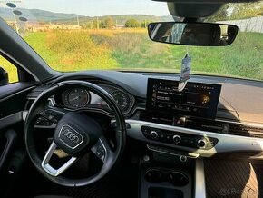 Audi A4 Limuzína