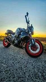 Yamaha FZ1