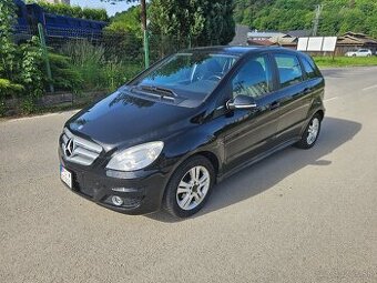 Mercedes Benz B180cdi