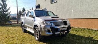 Predam Toyotu Hilux 3,0 D 4D