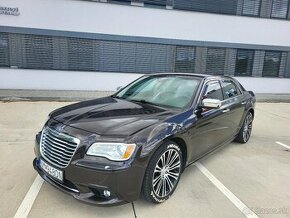 LANCIA THEMA LX/CHRYSLER 300C 3.0 crd