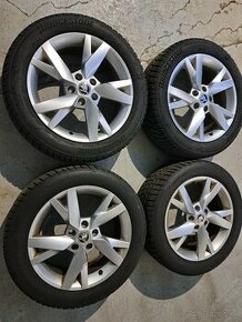 Predam Original elektrony Skoda 5x112 R17 a zimne pneu