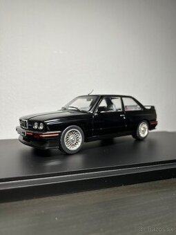 1:18 - BMW M3 E30 Evolution - Solido