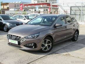 Hyundai i30 1.6 CRDi Family DCT