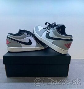 Air Jordan 1 low smoke grey