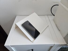 Stojan na tablet - IKEA ISBERGET