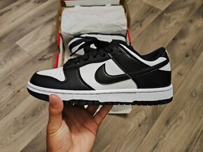 Nike Panda dunks