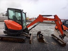 Minibagr BOBCAT E35